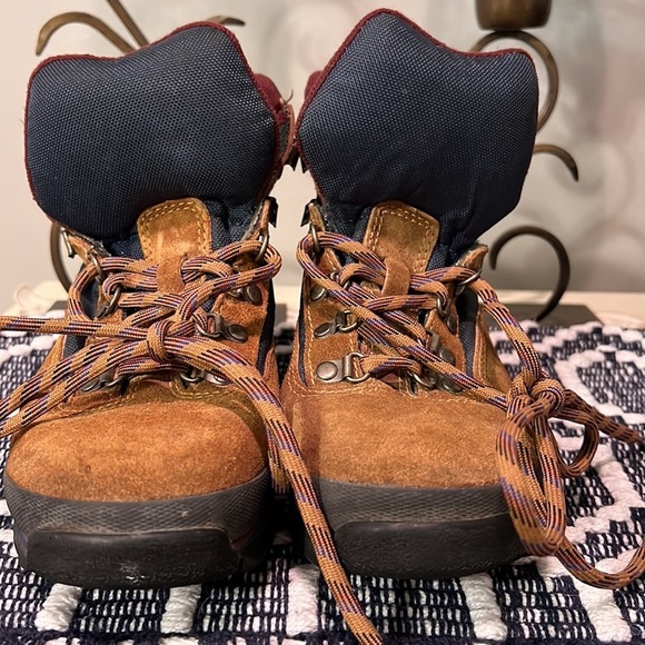 Timberland Mid Lace Up Brown Suede Navy Trim - Picture 5 of 12